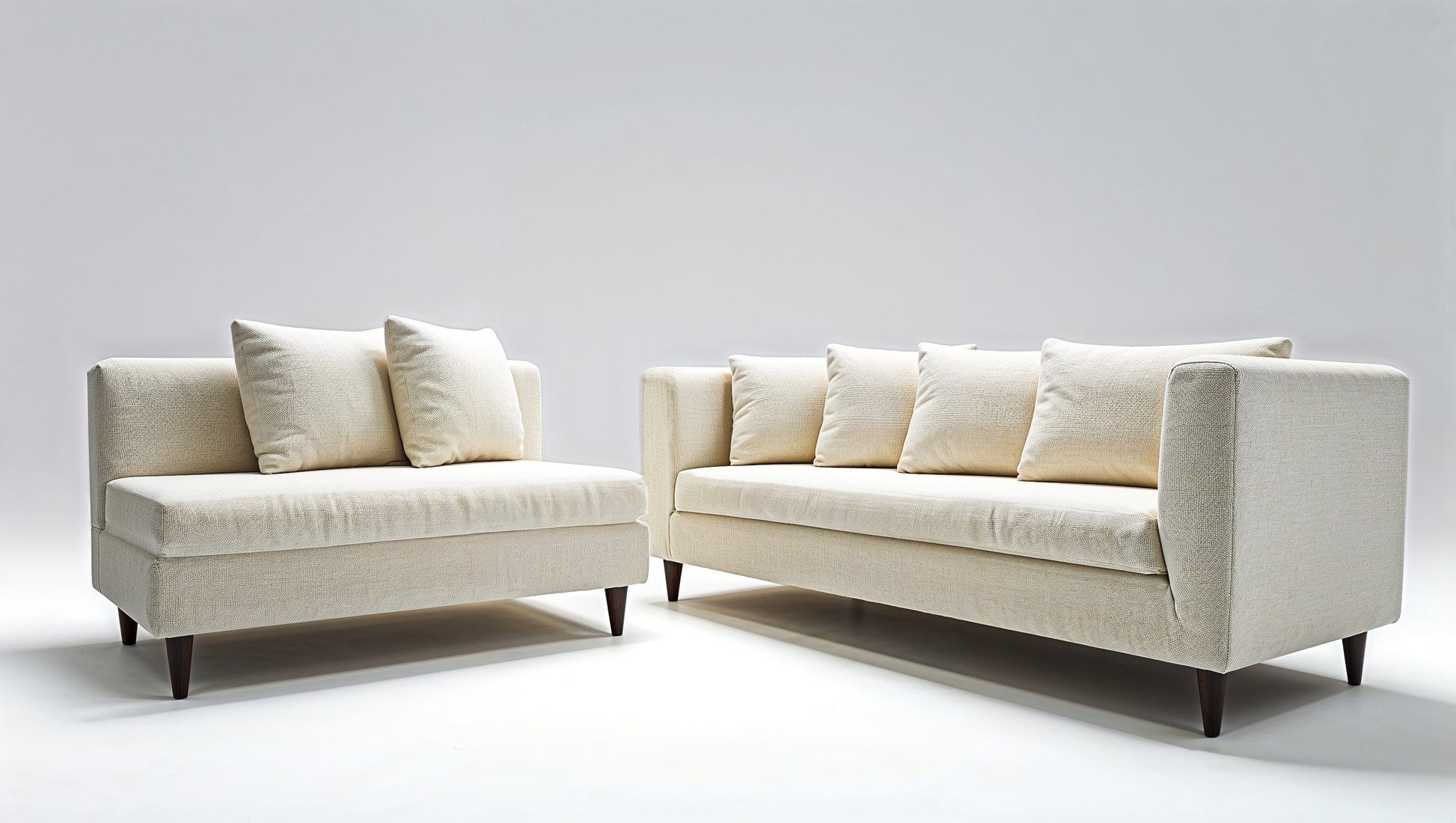 Sala Italia Moderna – Sofá + Loveseat Tapizados en Tela Razor de Tejido Suave